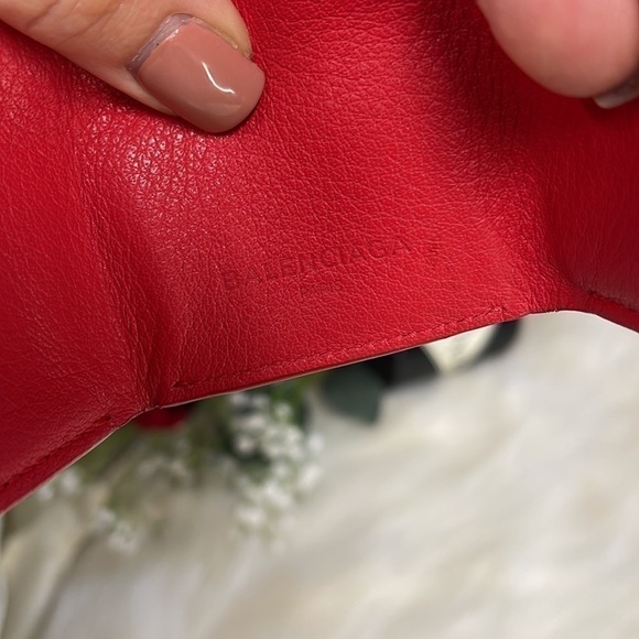 AUTHENTIC BALENCIAGA RED LEATHER PAPIER-MÂCHÉ MINI TRI-FOLD WALLET - Picture 8 of 10